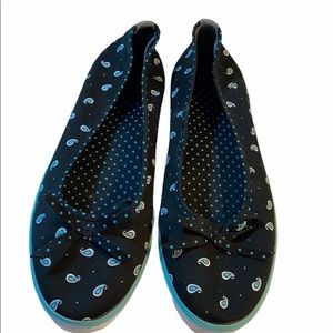 Paisley print keds